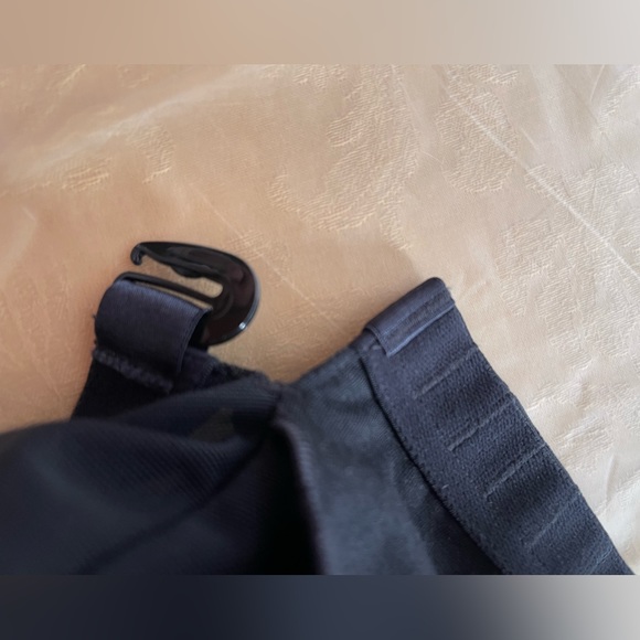 Lululemon Tank with built in Bra - Picture 2 of 5